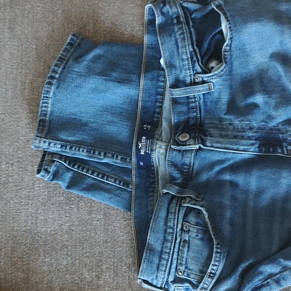 Hollister Jeans 24x32 - Picture 6 of 7